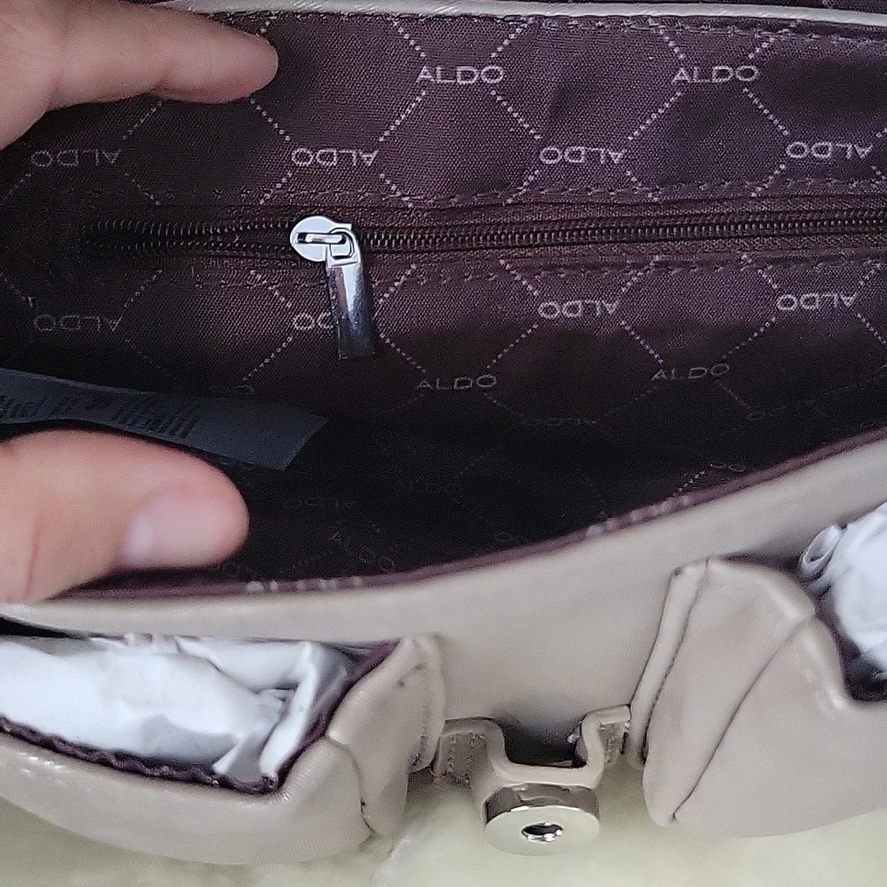 NEW ALDO Tan Shoulder Bag. - Picture 9 of 17